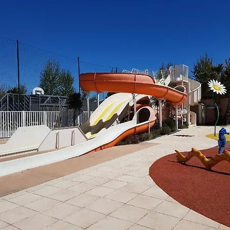 Kemping Mobile Home Les Sables Du Midi 4*